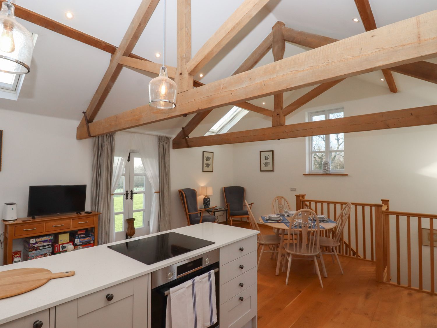 Hilldown Granary, Bow