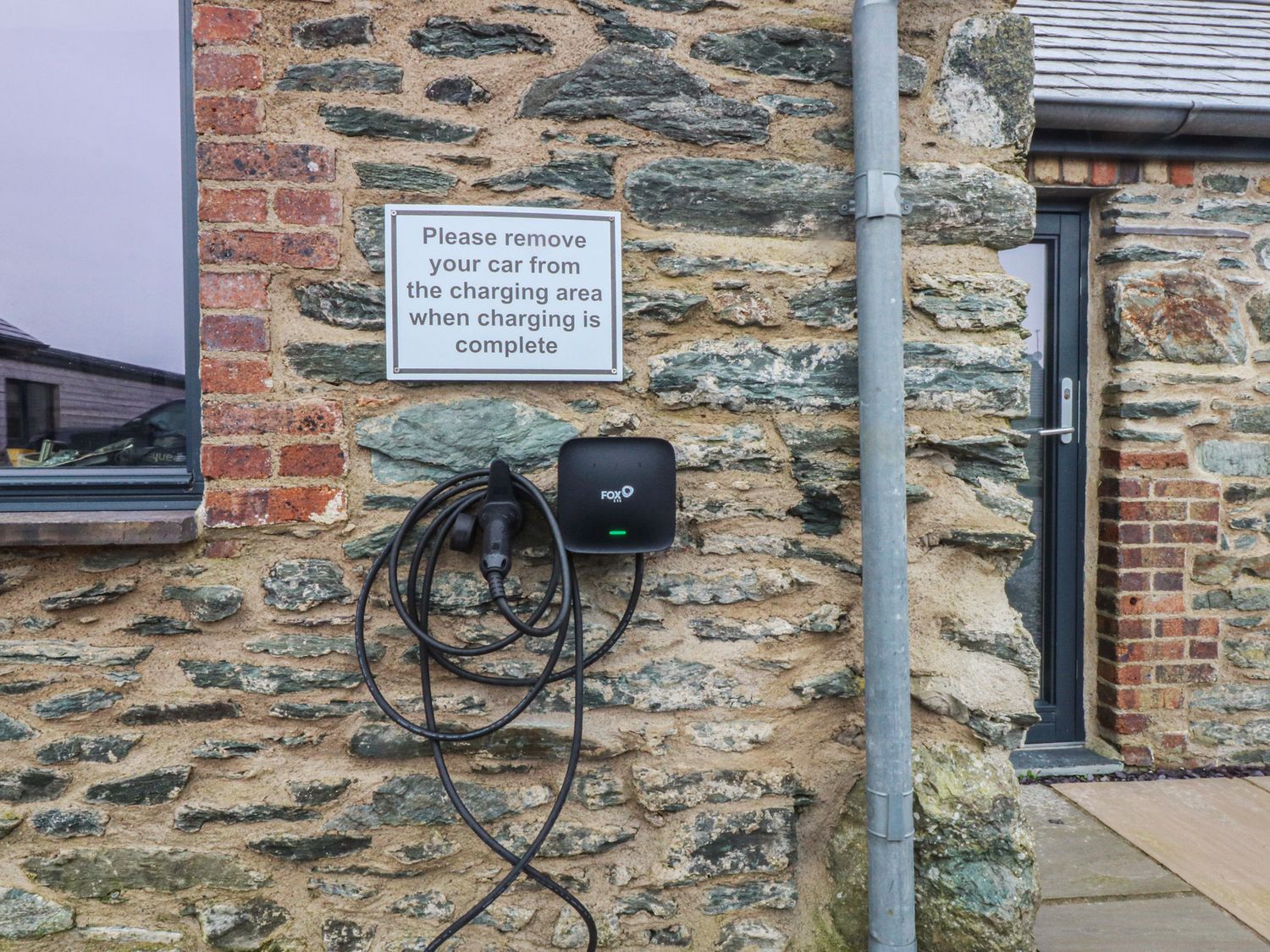 2 Trem Y Mor, Llanfachraeth