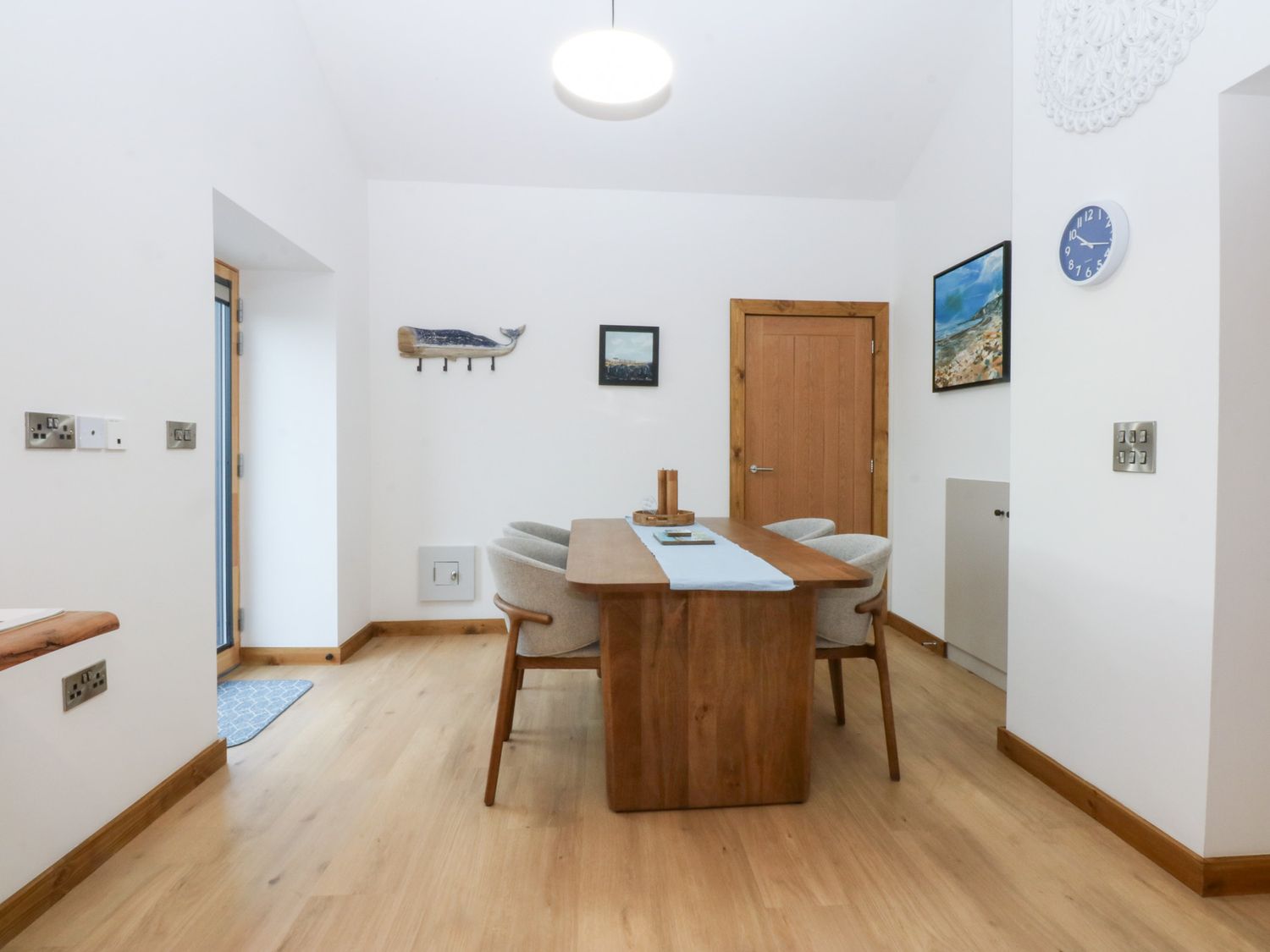 6 Trem Y Mor, Llanfachraeth