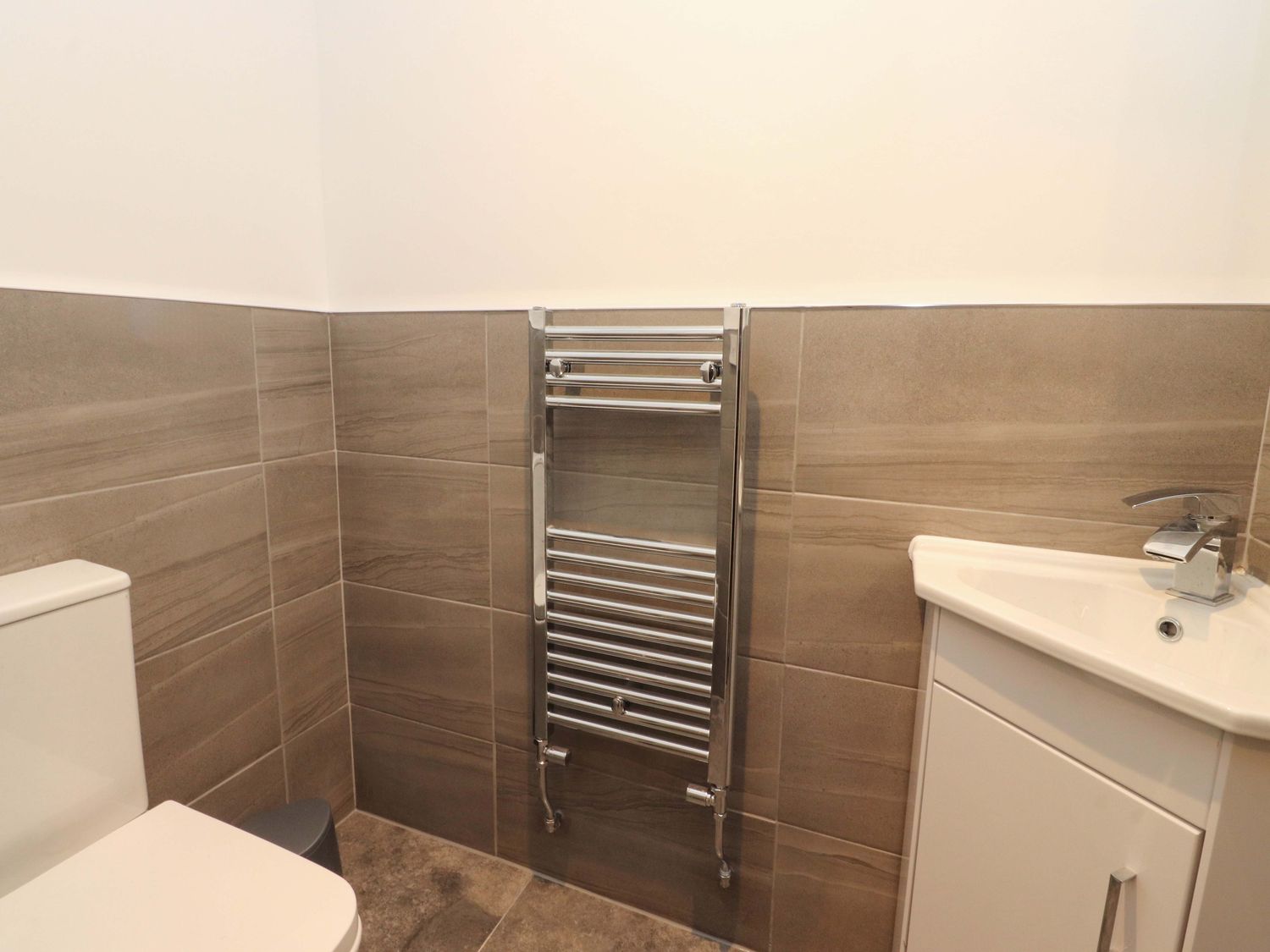 The Farm House, Settle