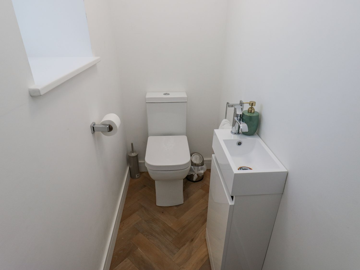 The Robins Nest, Wintersett