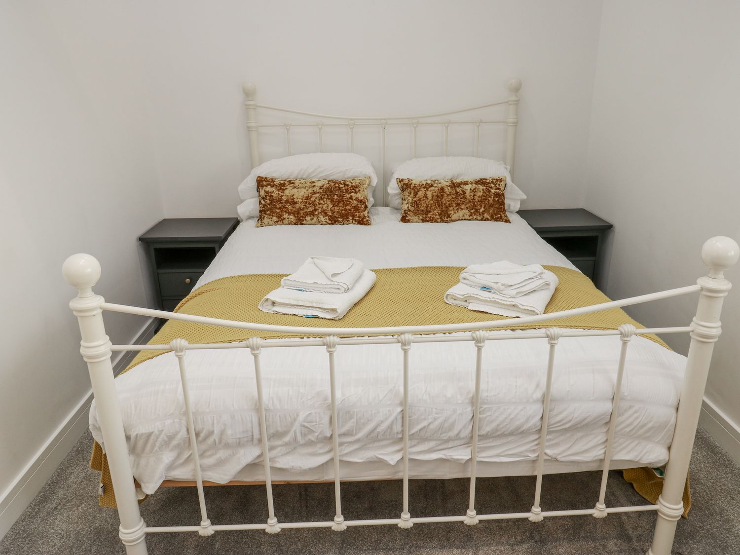 The Robins Nest, Wintersett