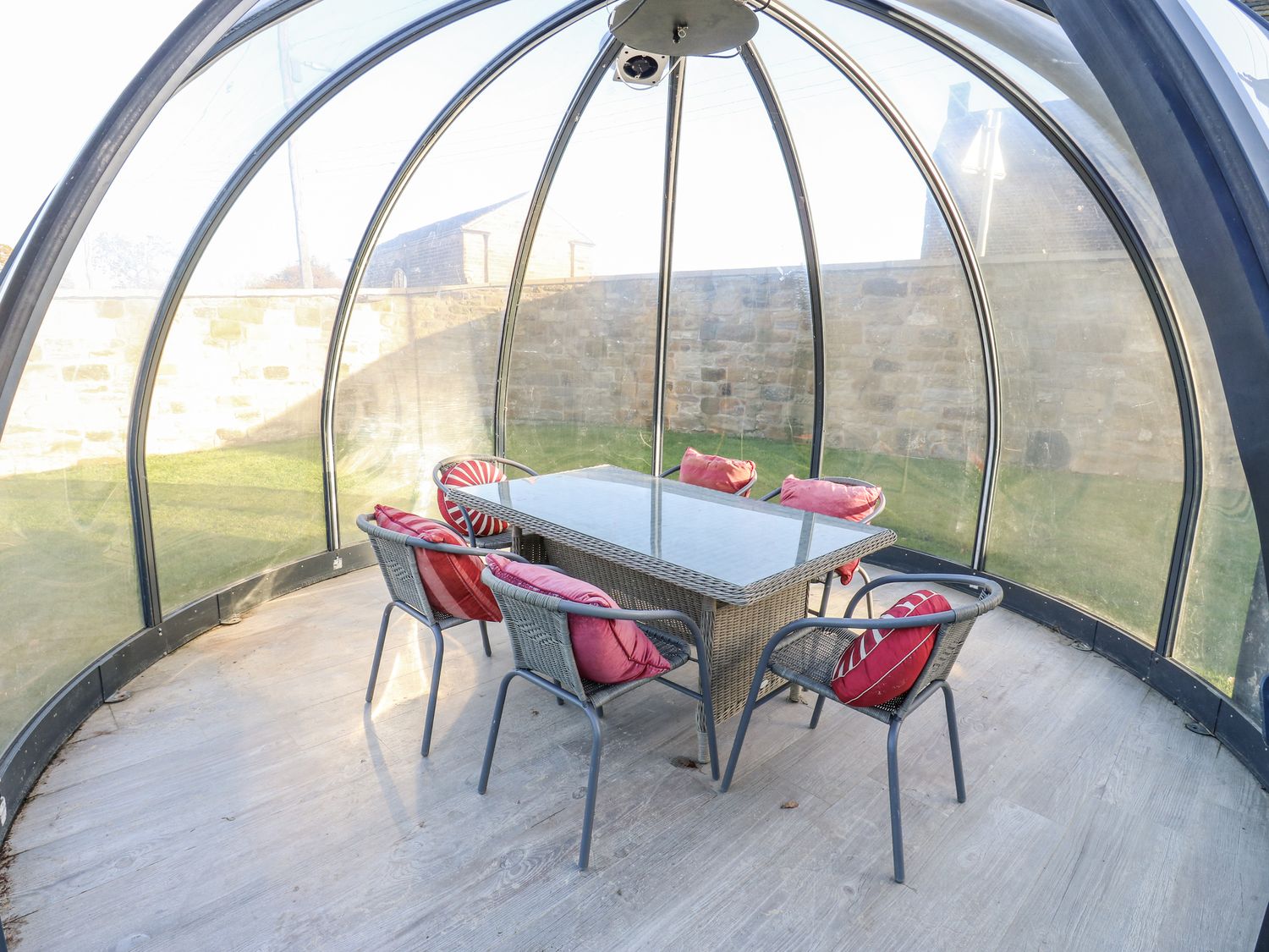 The Robins Nest, Wintersett