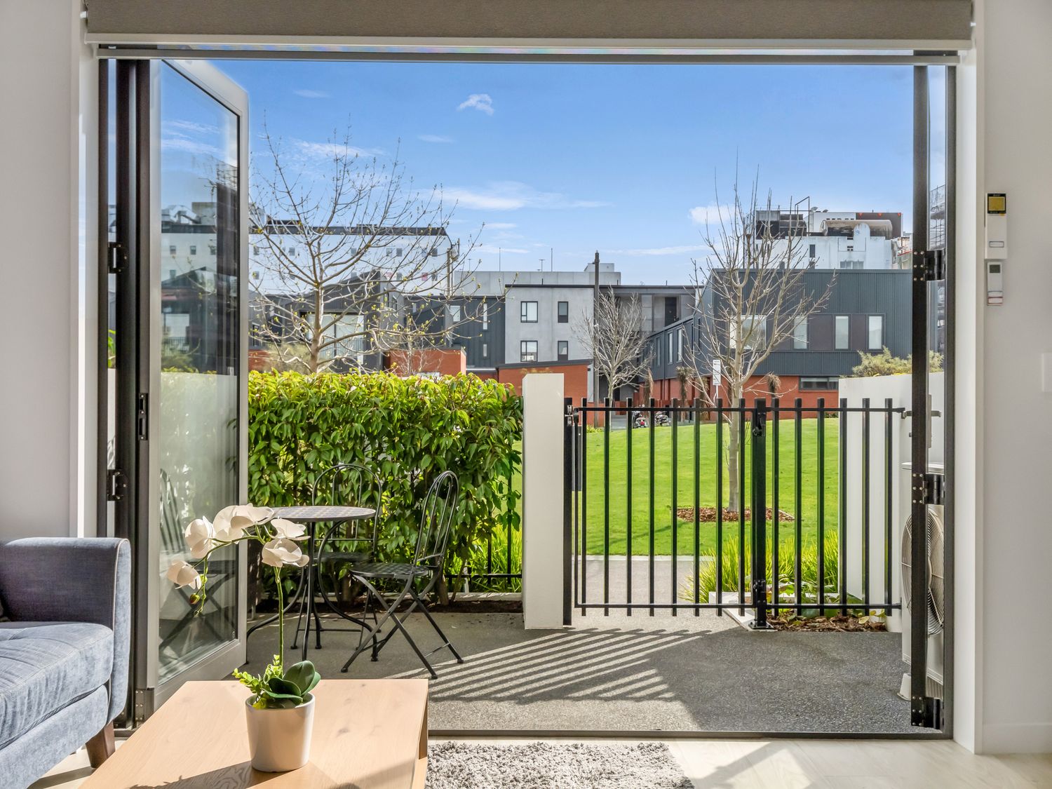 Cityscape Haven - Christchurch Holiday Apartment -  - 1192164 - photo 1