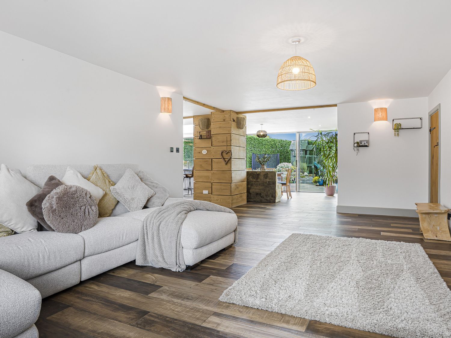 2 Mere Pits Cottages, Tamworth