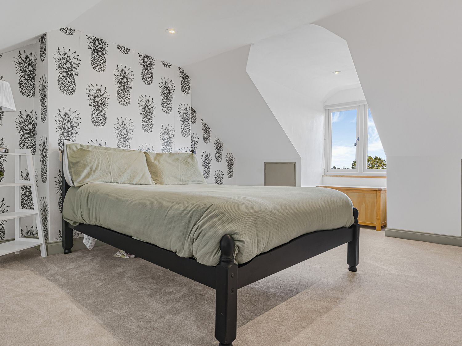 2 Mere Pits Cottages, Tamworth