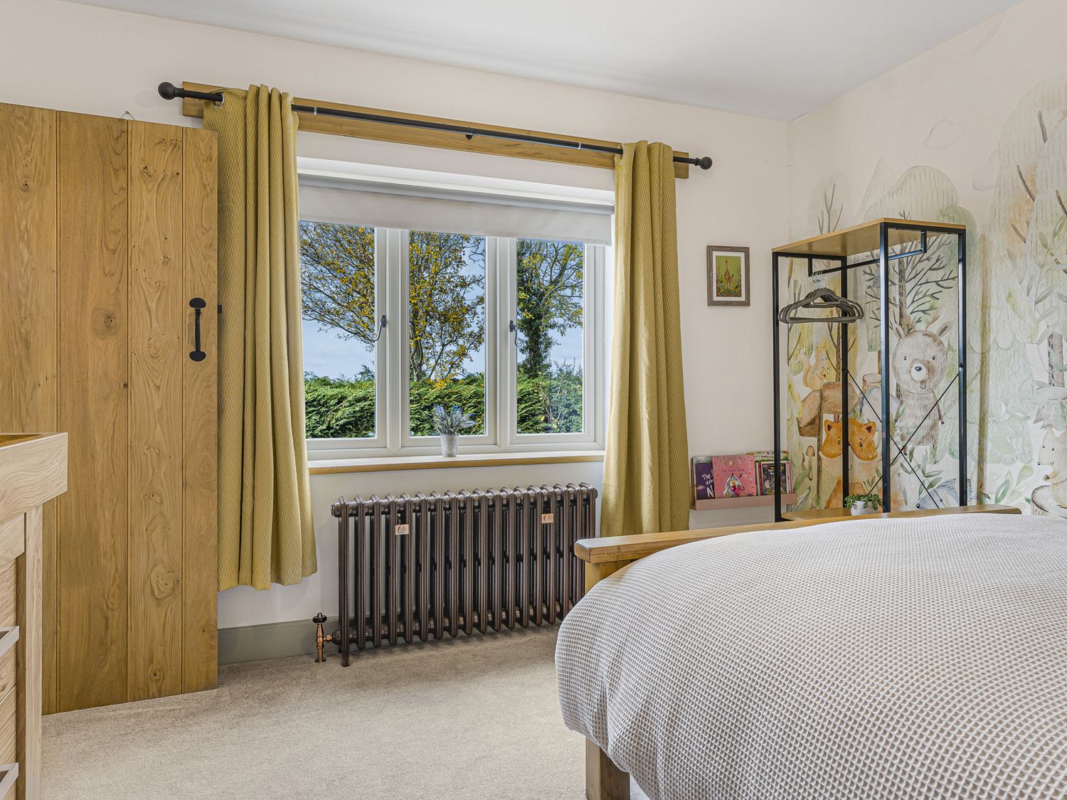 2 Mere Pits Cottages, Tamworth