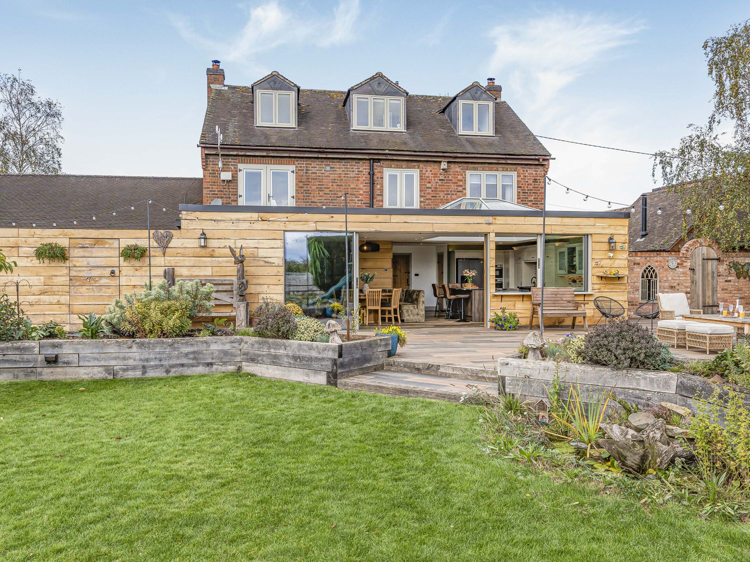 2 Mere Pits Cottages, Tamworth