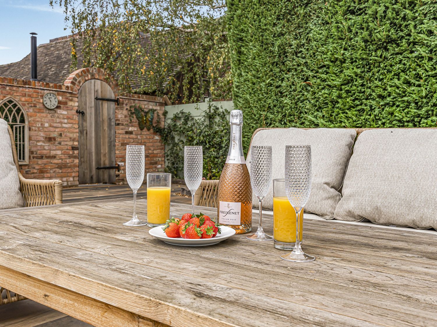 2 Mere Pits Cottages, Tamworth