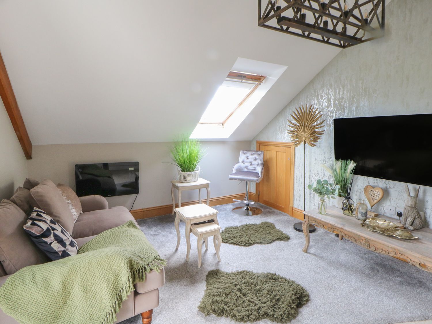 Rose Apartment, Reynoldston