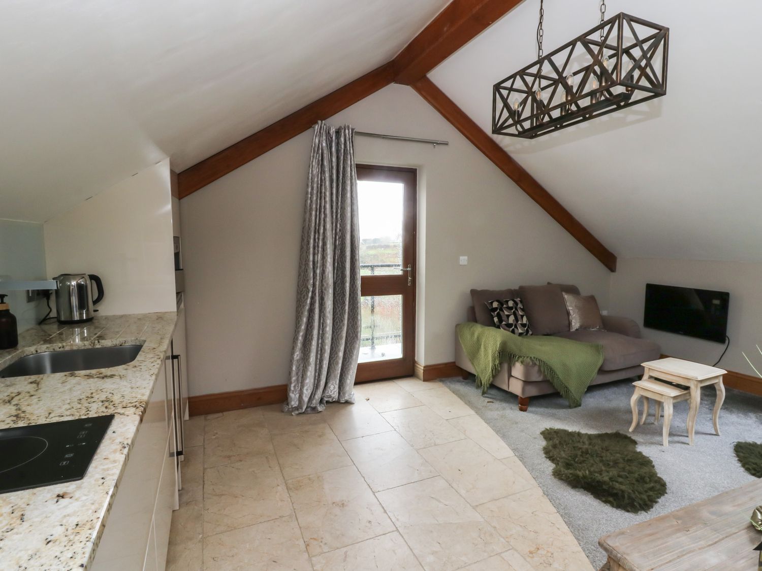 Rose Apartment, Reynoldston