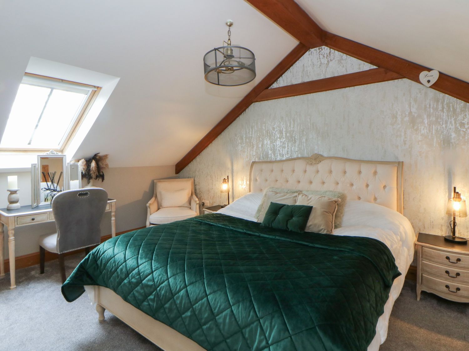 Rose Apartment, Reynoldston