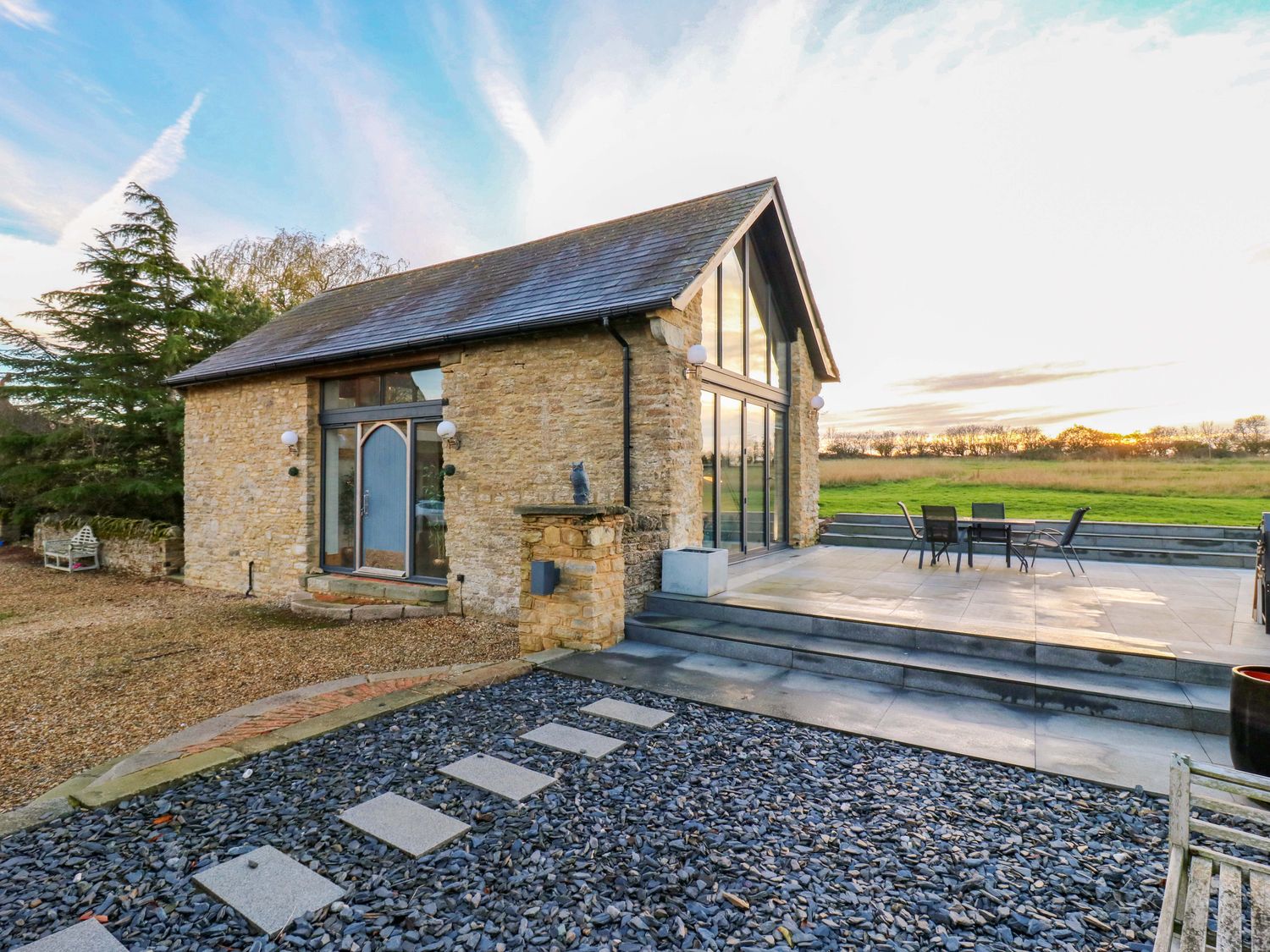 The Lodge @ Lodge Farm, Harrold