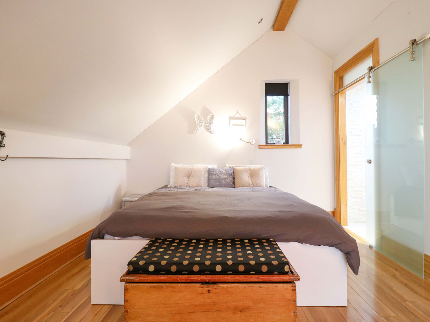 The Lodge @ Lodge Farm, Harrold