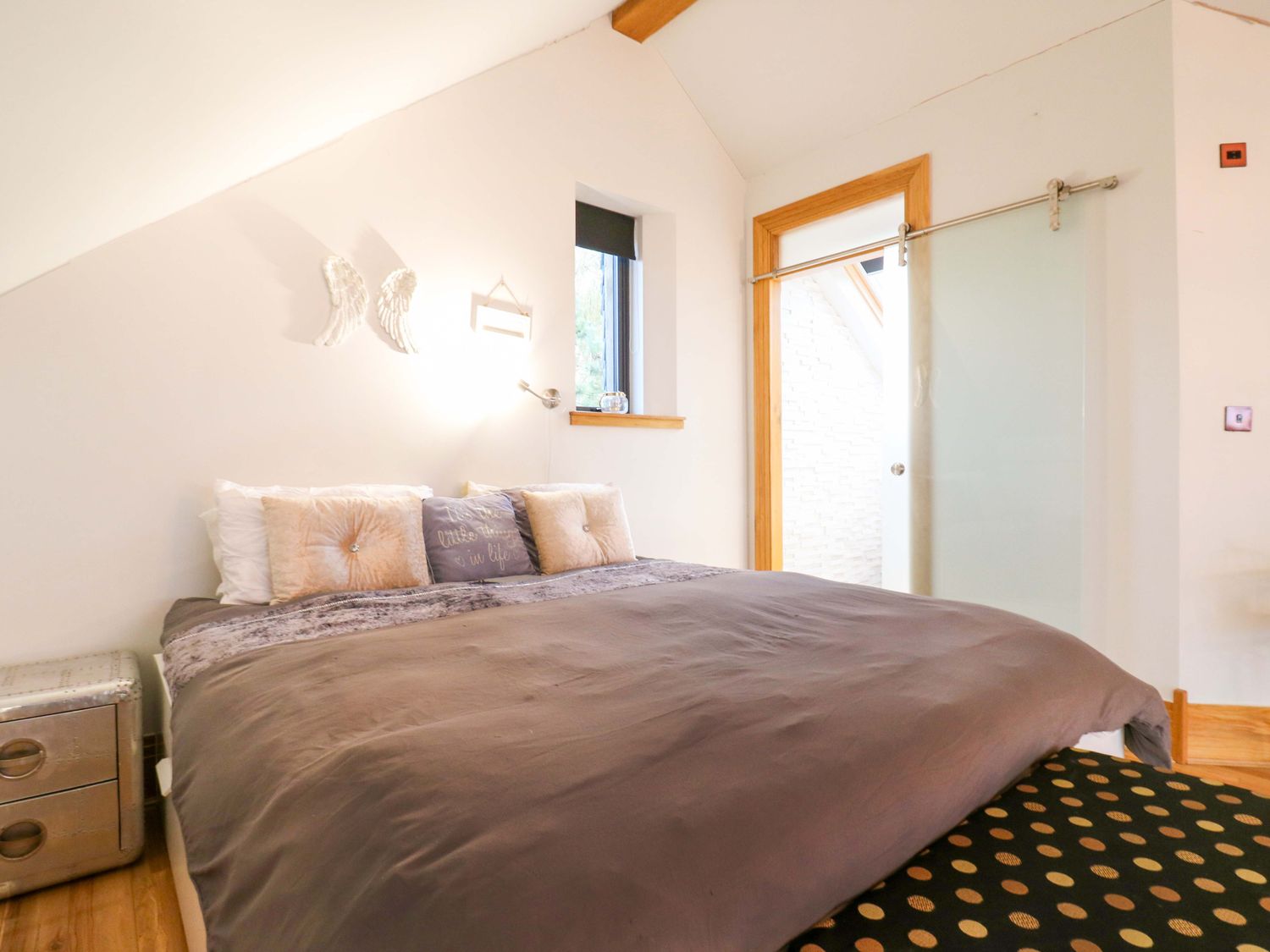 The Lodge @ Lodge Farm, Harrold