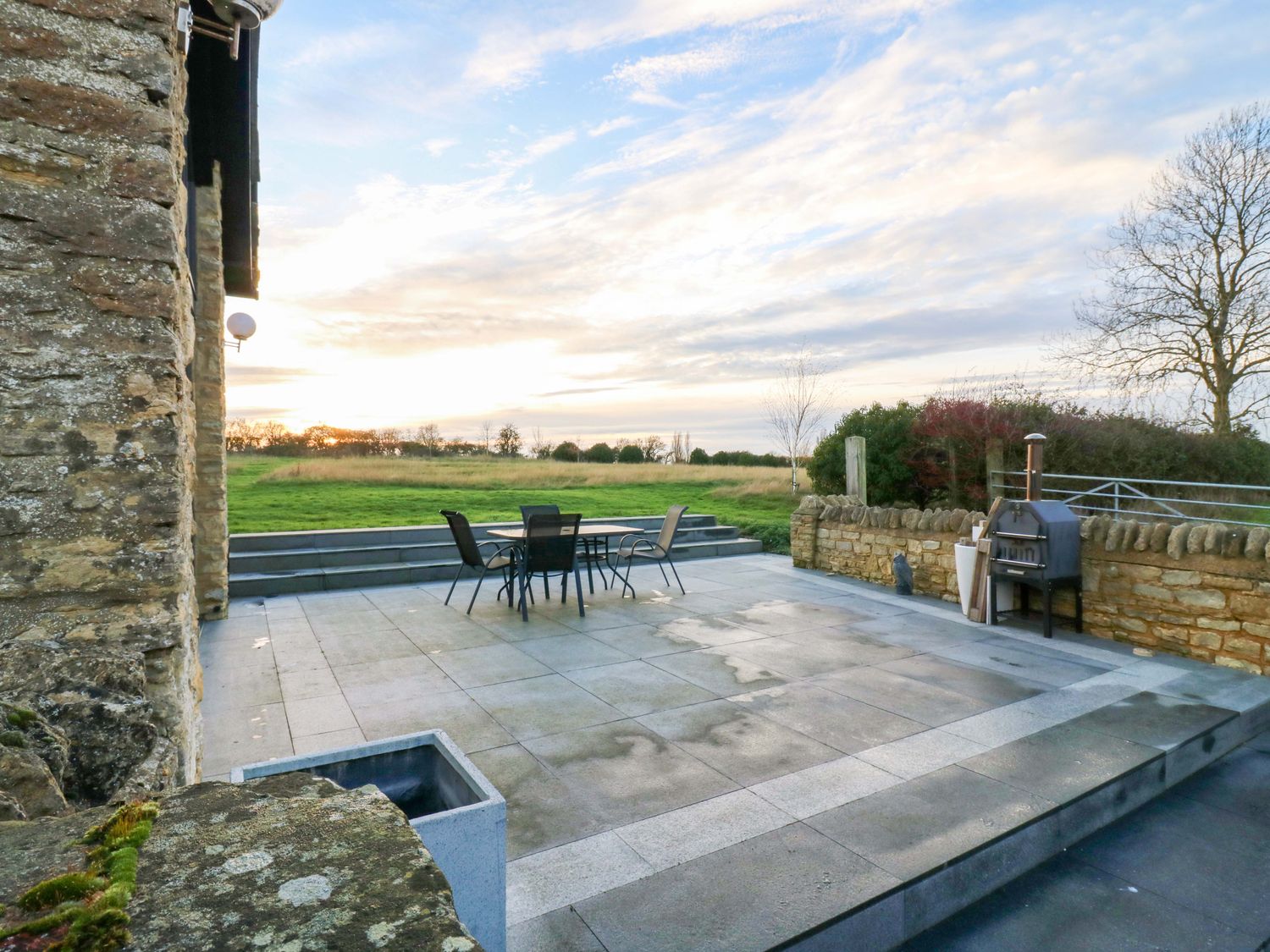 The Lodge @ Lodge Farm, Harrold