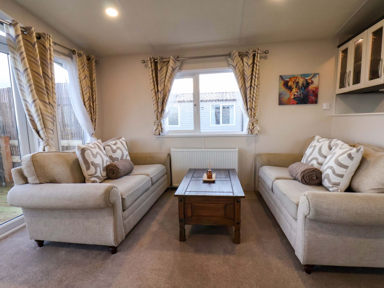 Rosefinch Cabin, Scarborough