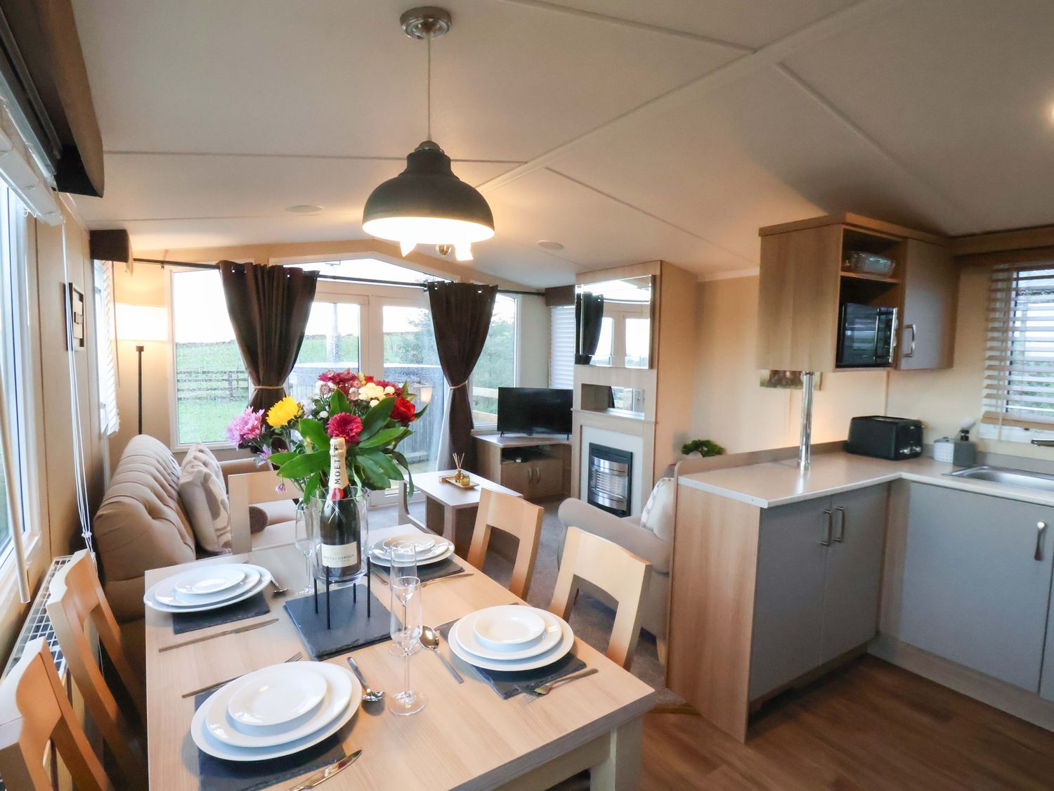 Swift Cabin, Scarborough