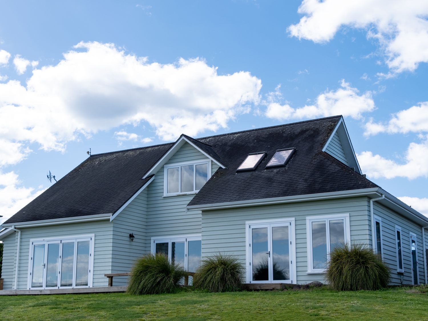 Sunlit Shores - Papamoa Holiday Homes -  - 1193850 - photo 1