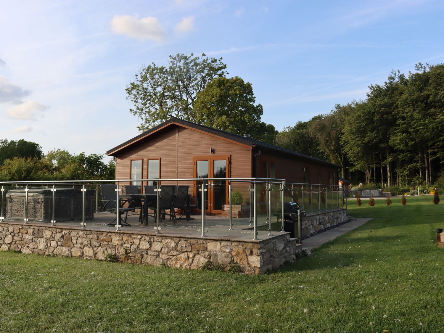 Holly Lodge, Caerwys