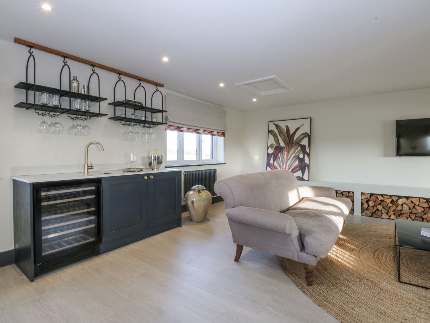 Bell House, Llanfechell