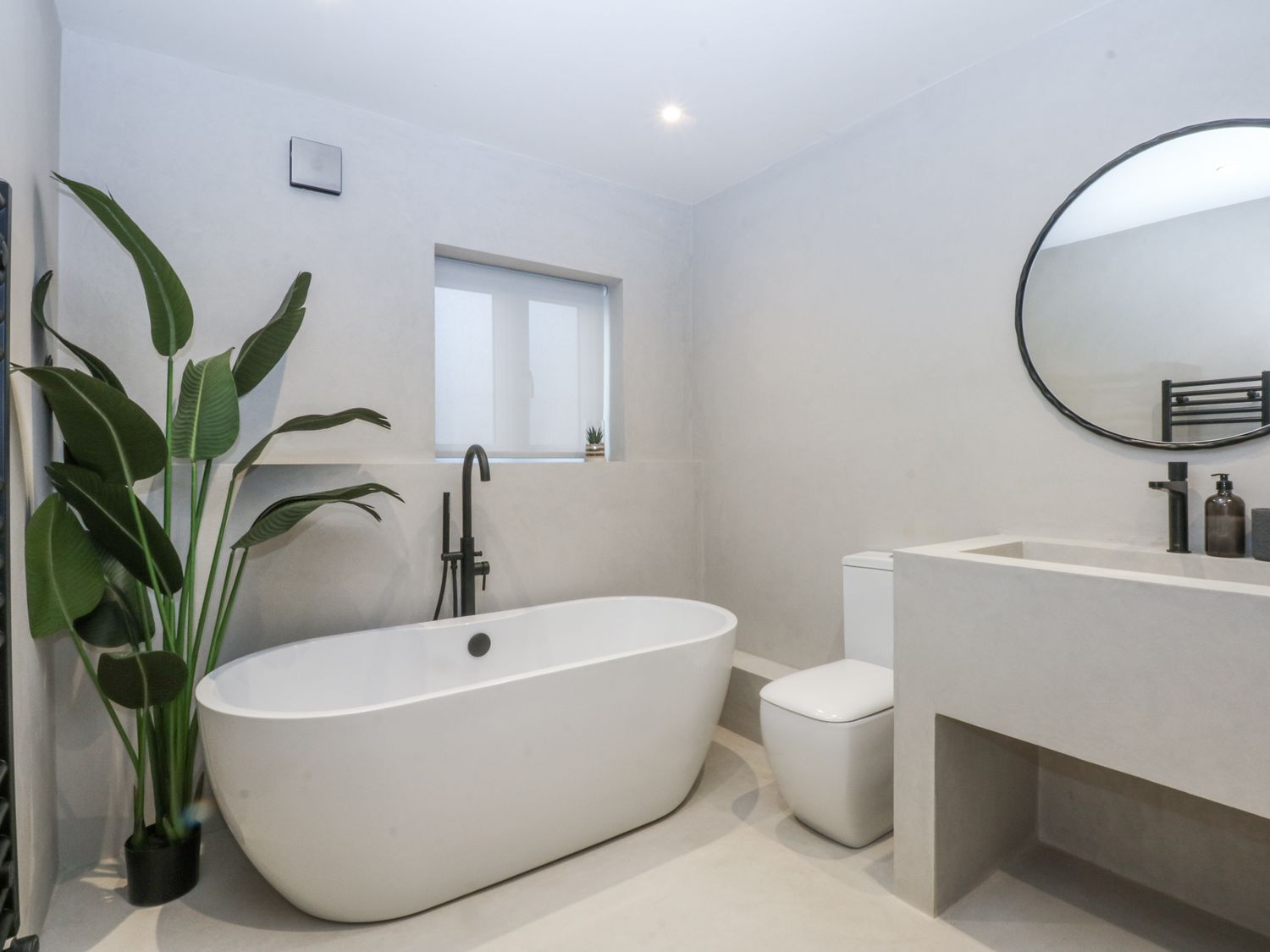 Bell House, Llanfechell