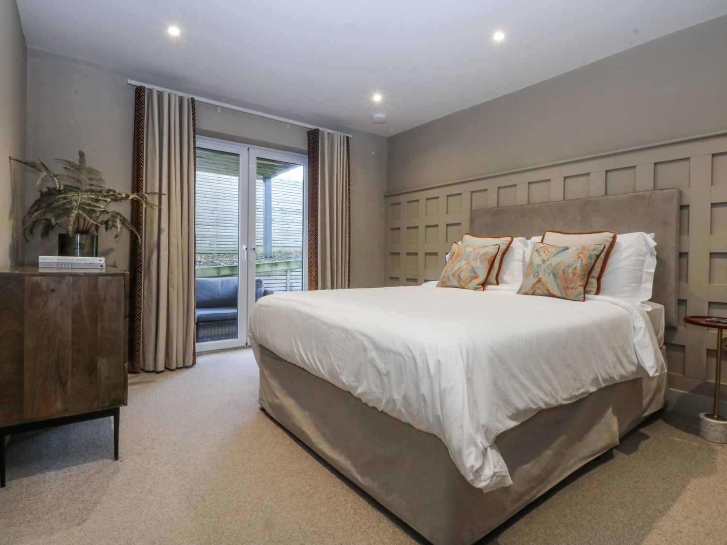 Bell House, Llanfechell