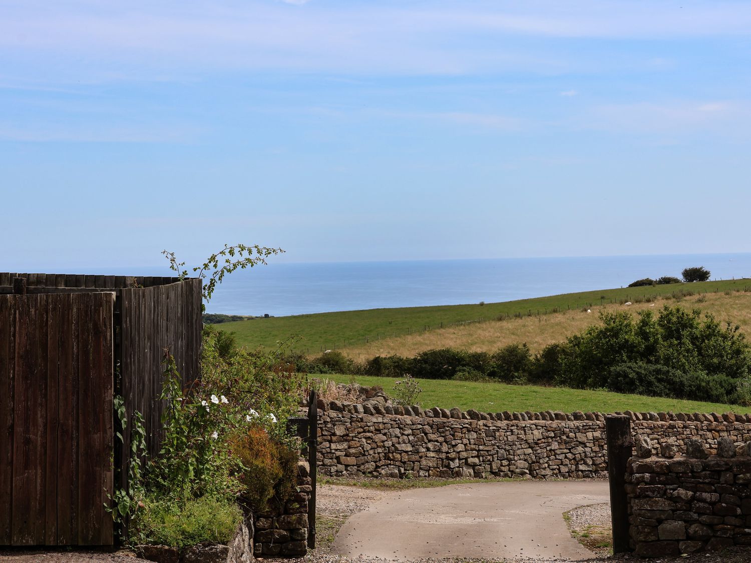 Granary Cottage, North York Moors And Coast