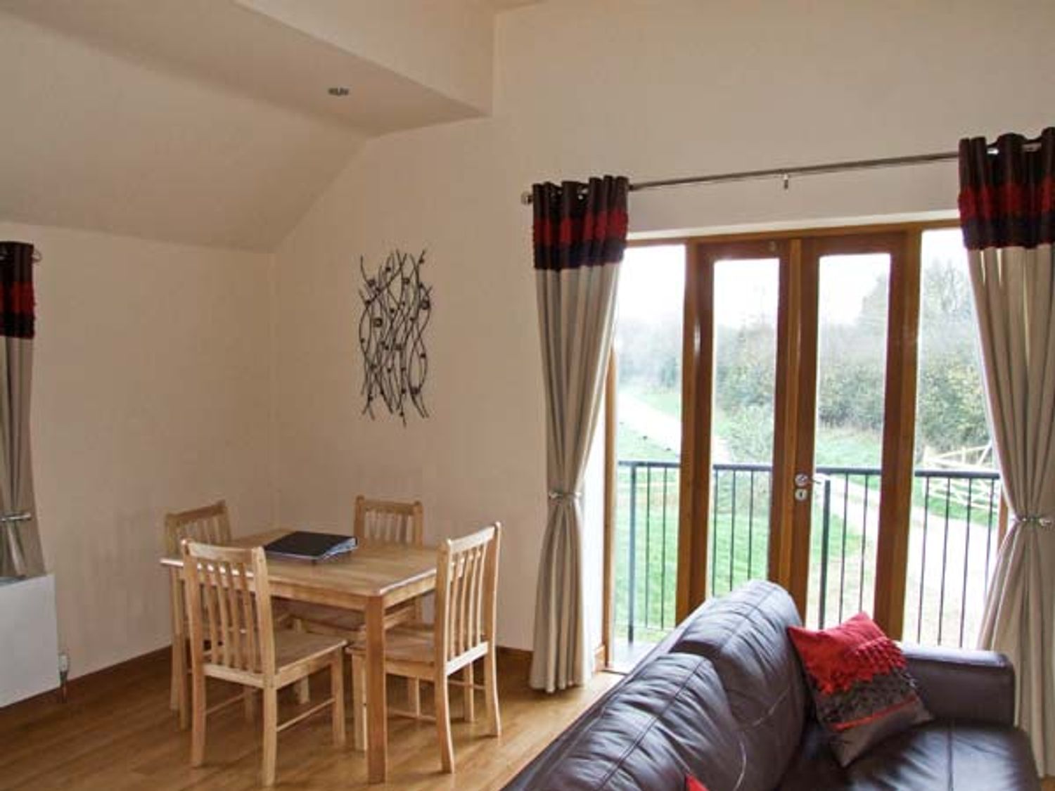 The Pudding Room, Peak District Derbyshire England Cottages For