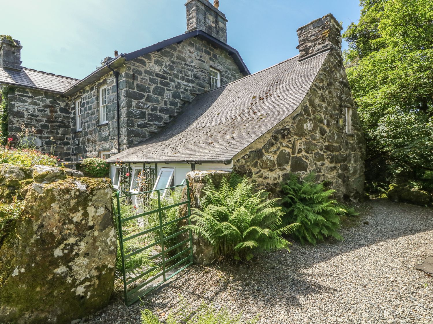 Cefn Coch Isaf, Wales
