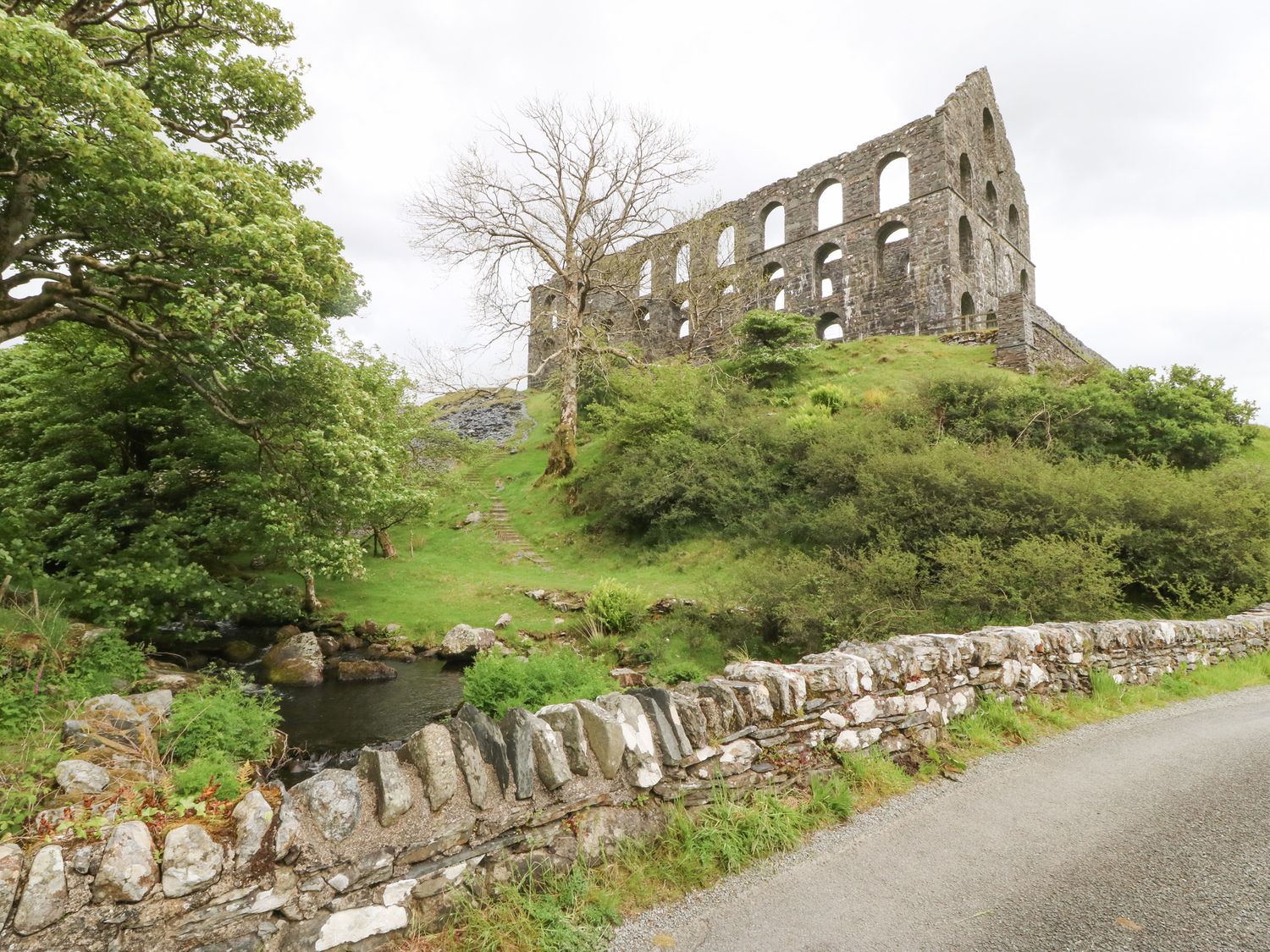 Cefn Coch Isaf, Wales