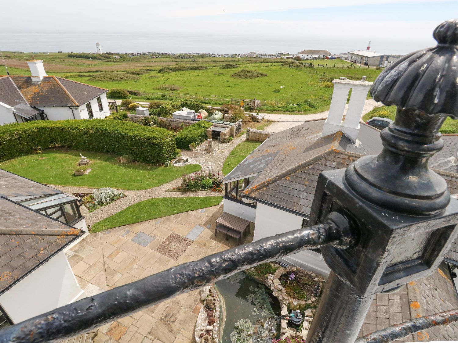 Old Higher Lighthouse Stopes Cottage, Portland bill