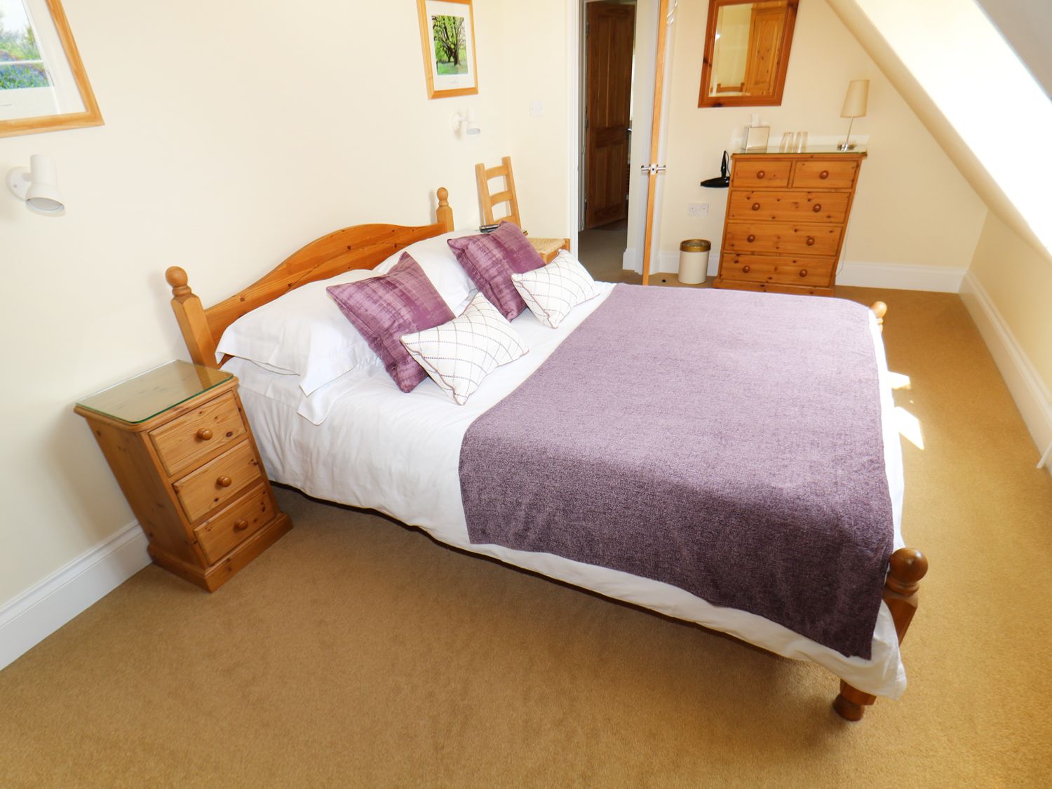Belview Cottage, Dorset And Somerset