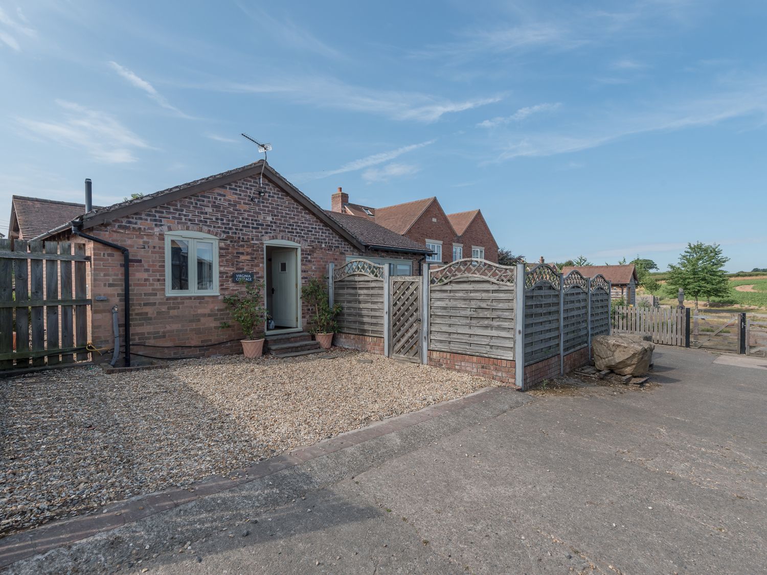 Virginia Cottage, Heart Of England