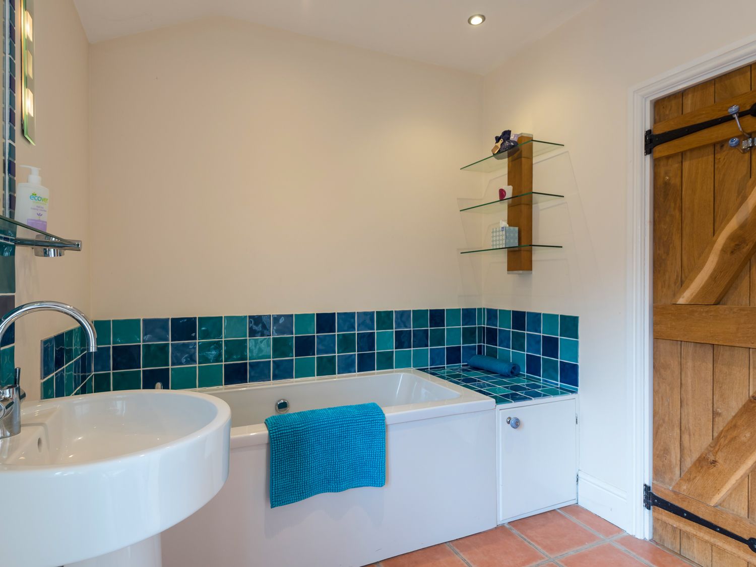 Virginia Cottage, Heart Of England