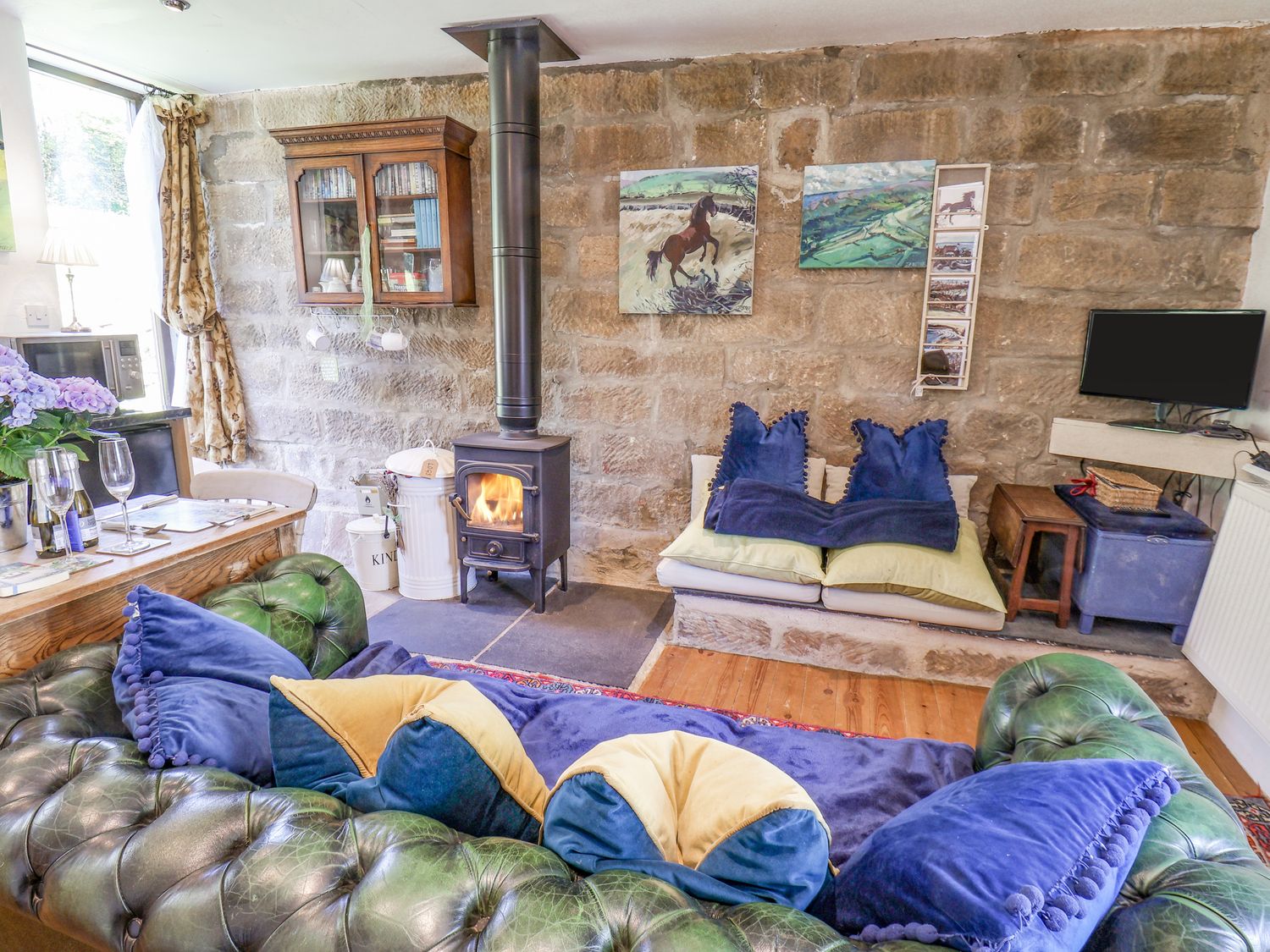 Daffodil Cottage, North York Moors And Coast