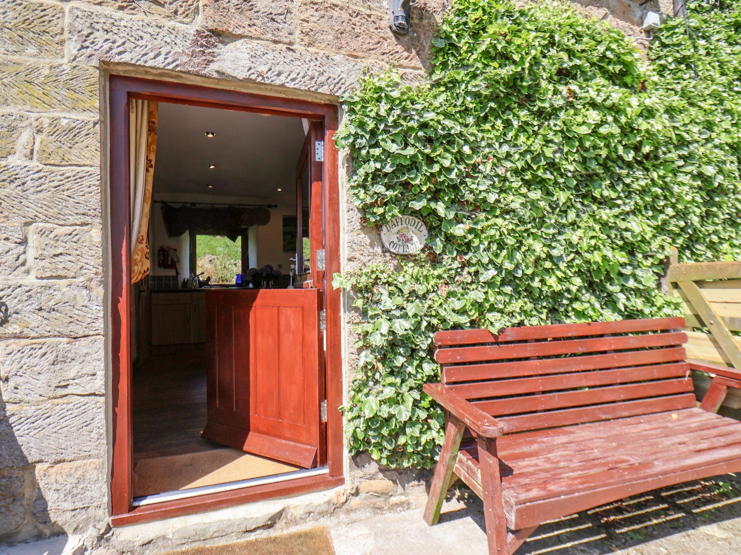 Daffodil Cottage, North York Moors And Coast