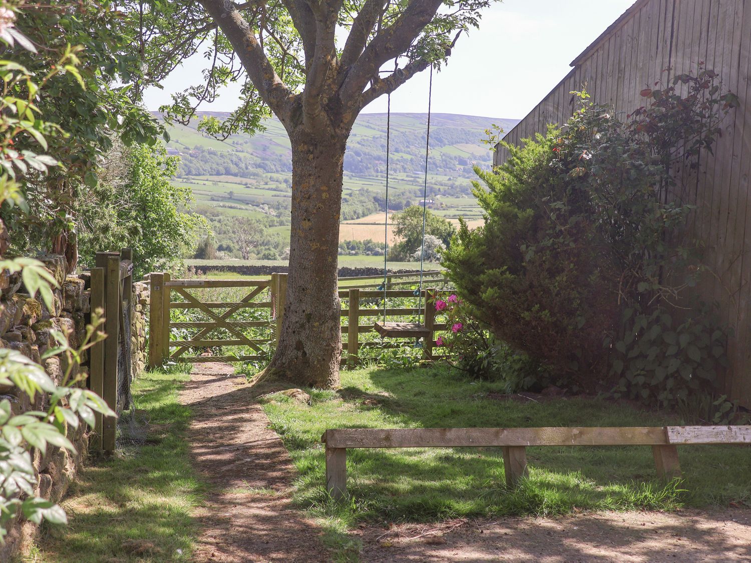 Daffodil Cottage, North York Moors And Coast