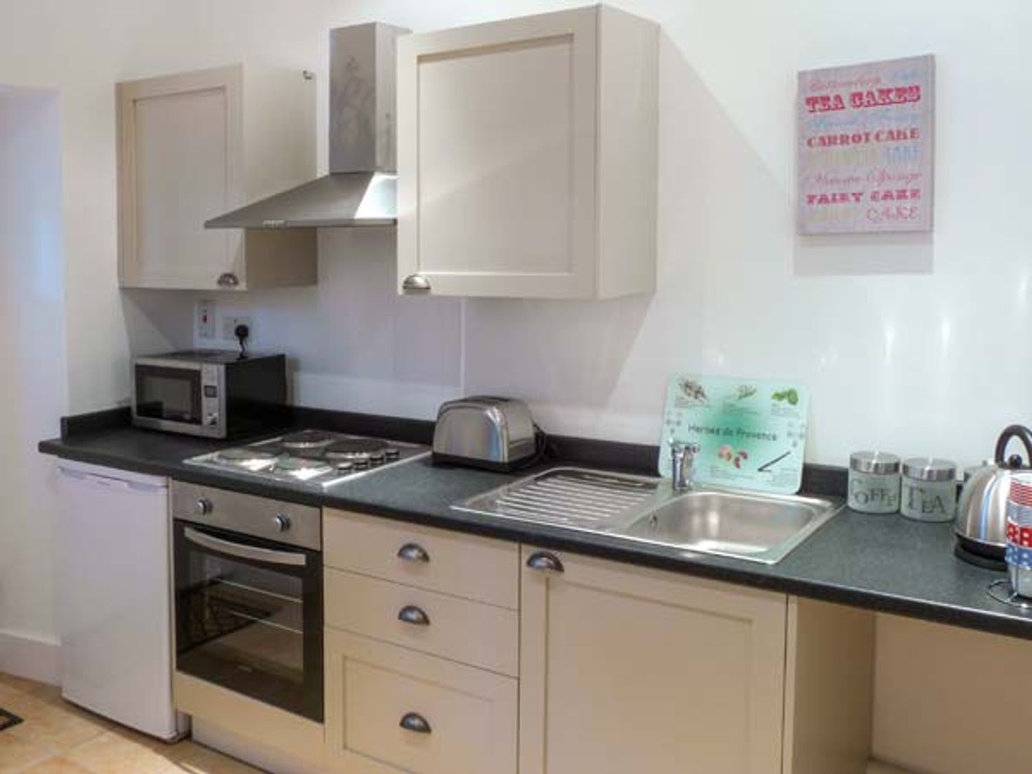No 5 The Stables Pateley Bridge ( Ref 15847 ) Book holiday cottage in Pateley Bridge North Yorkshire