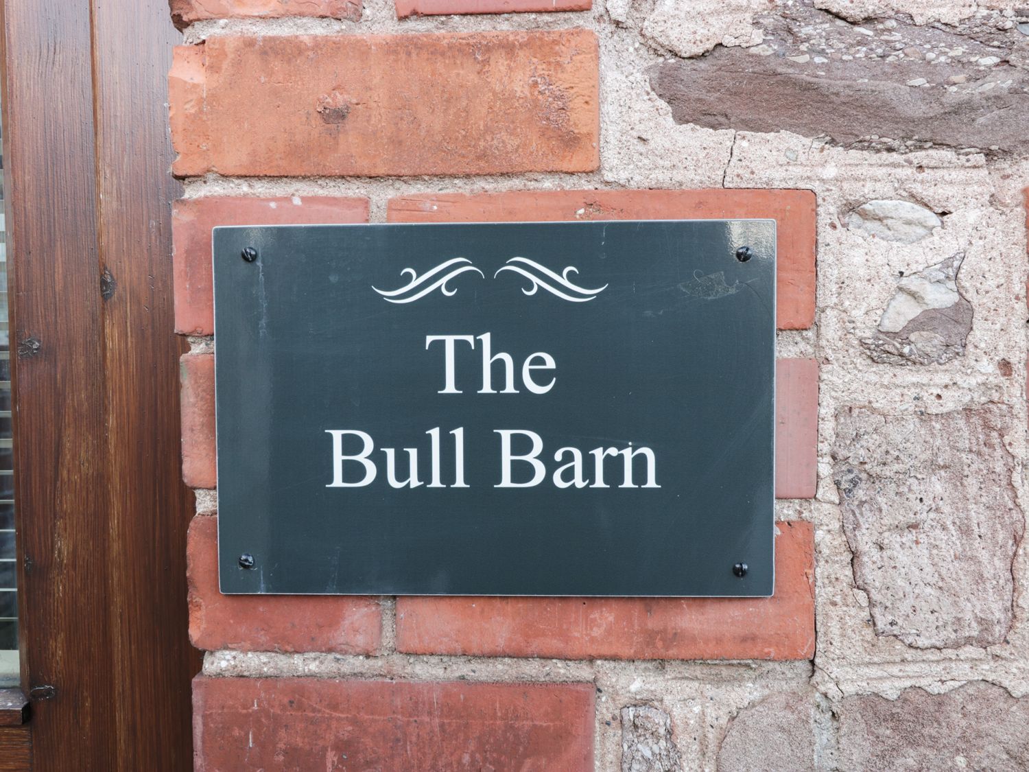 The Bull Barn, Heart of England