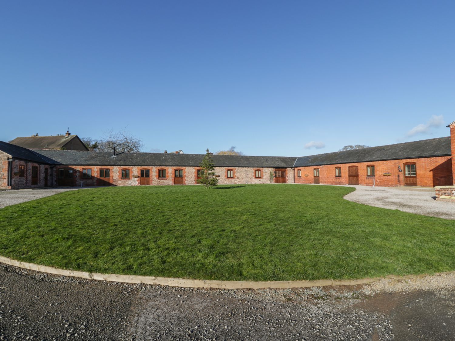 The Bull Barn, Heart of England