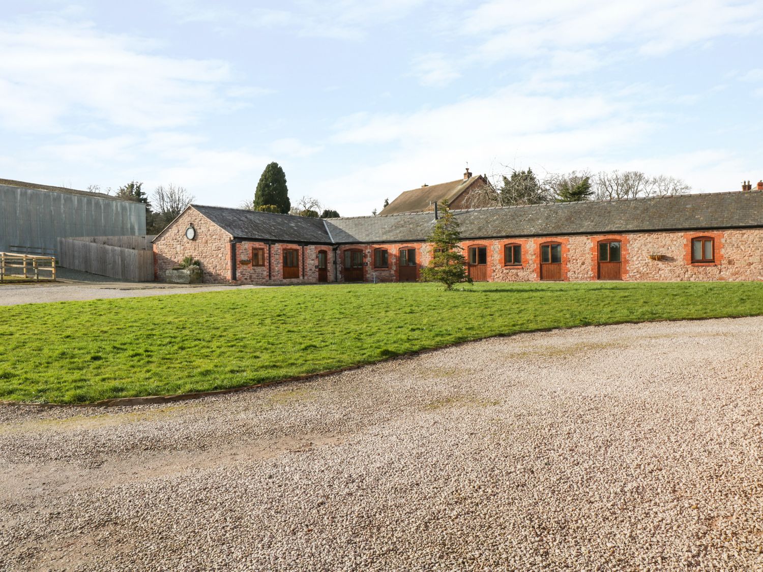 The Bull Barn, Heart of England