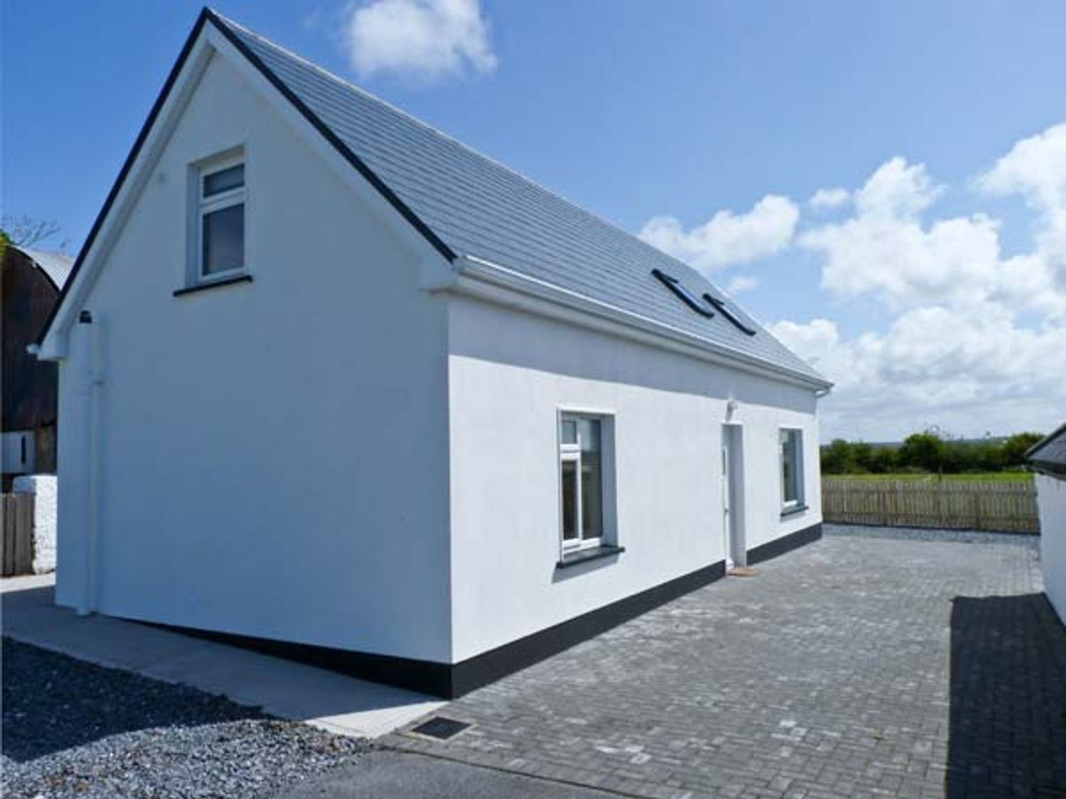 Book Moyasta House Moyasta Near Kilrush, County Clare