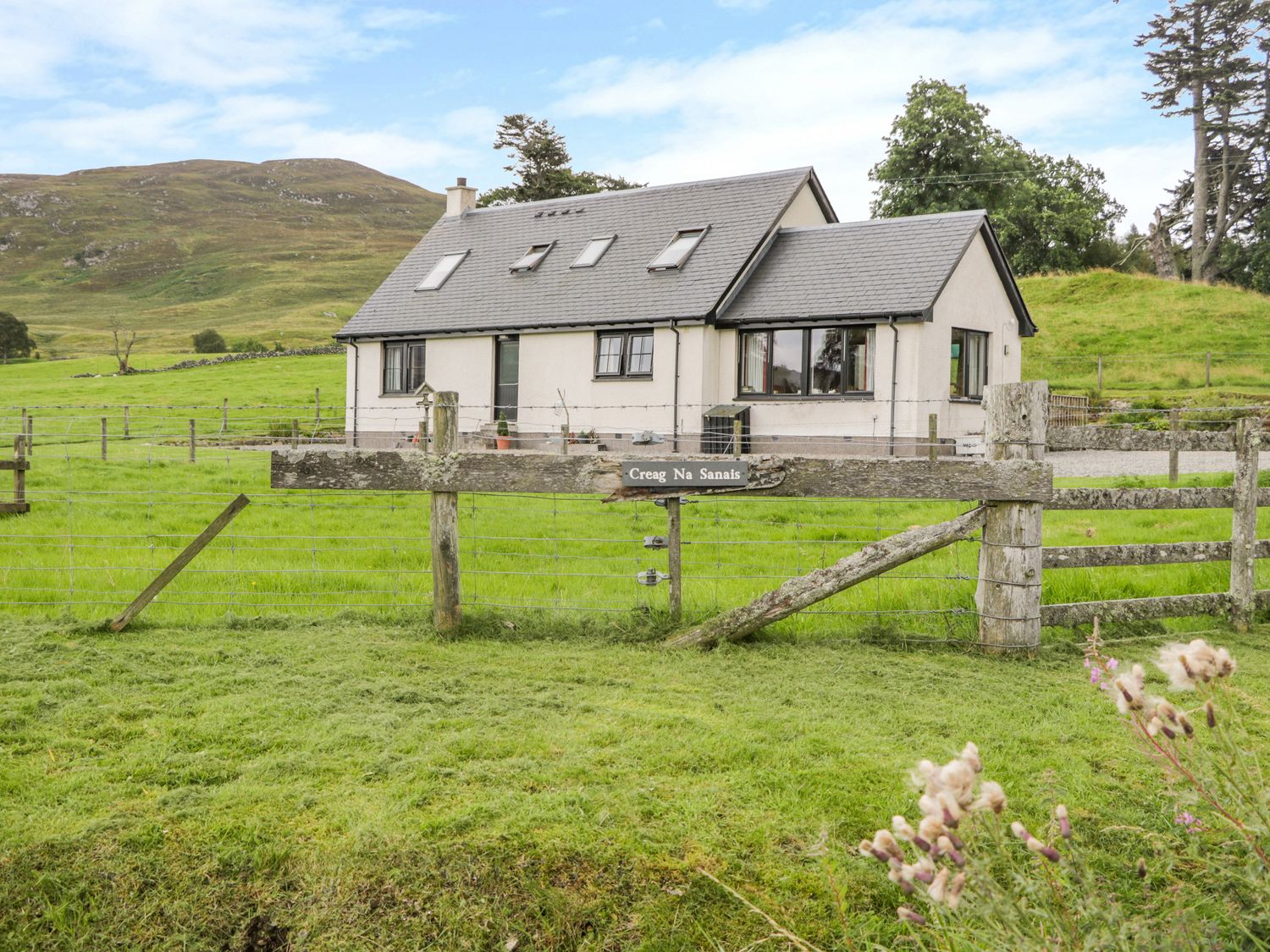 CreagnaSanais, Laggan, Scotland Alpha Holiday Lettings