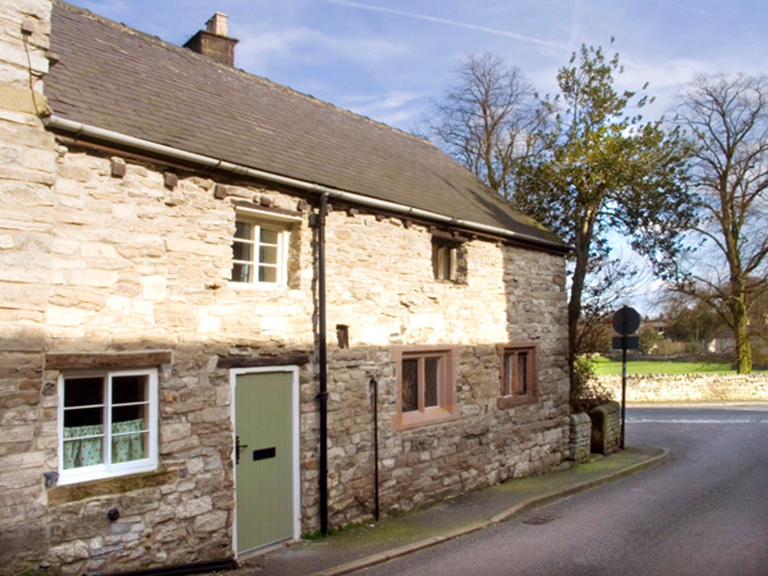 Black Swan Cottage | Ashford-in-the-water | Bakewell | Peak District