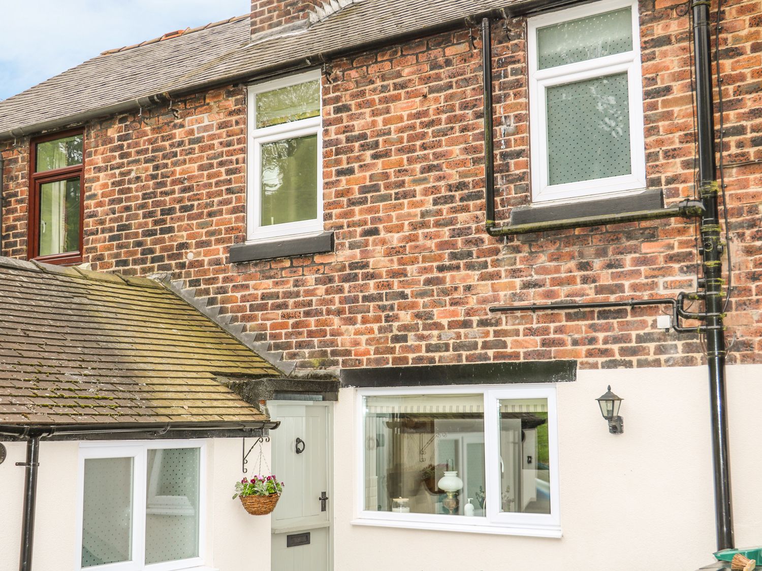 Lucky Cottage, Foxt