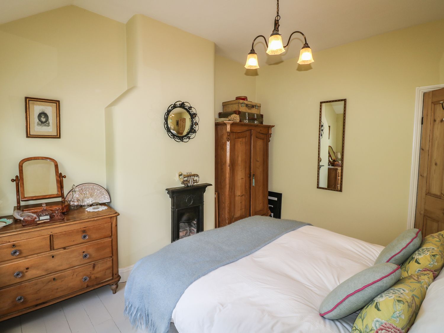 Lucky Cottage, Foxt