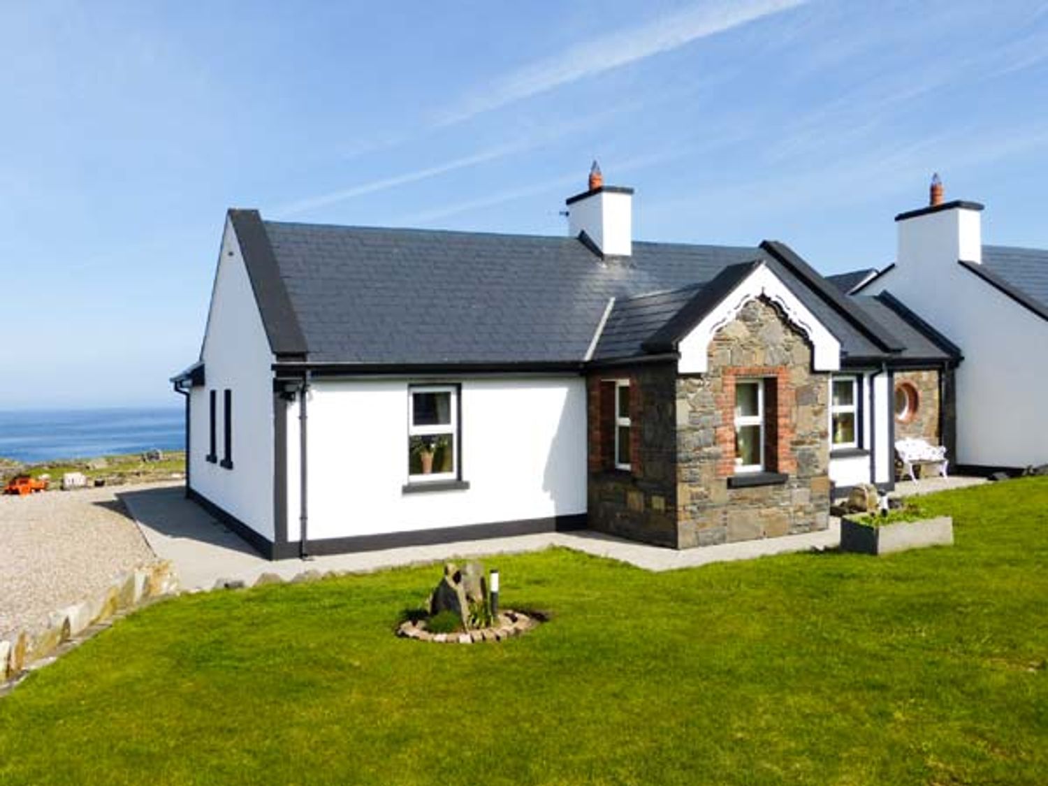 Ceol Na Mara, Ireland County Clare Ireland Cottages For Couples