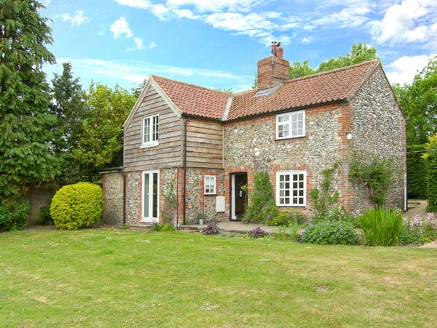 Holiday Cottages in Norfolk The South