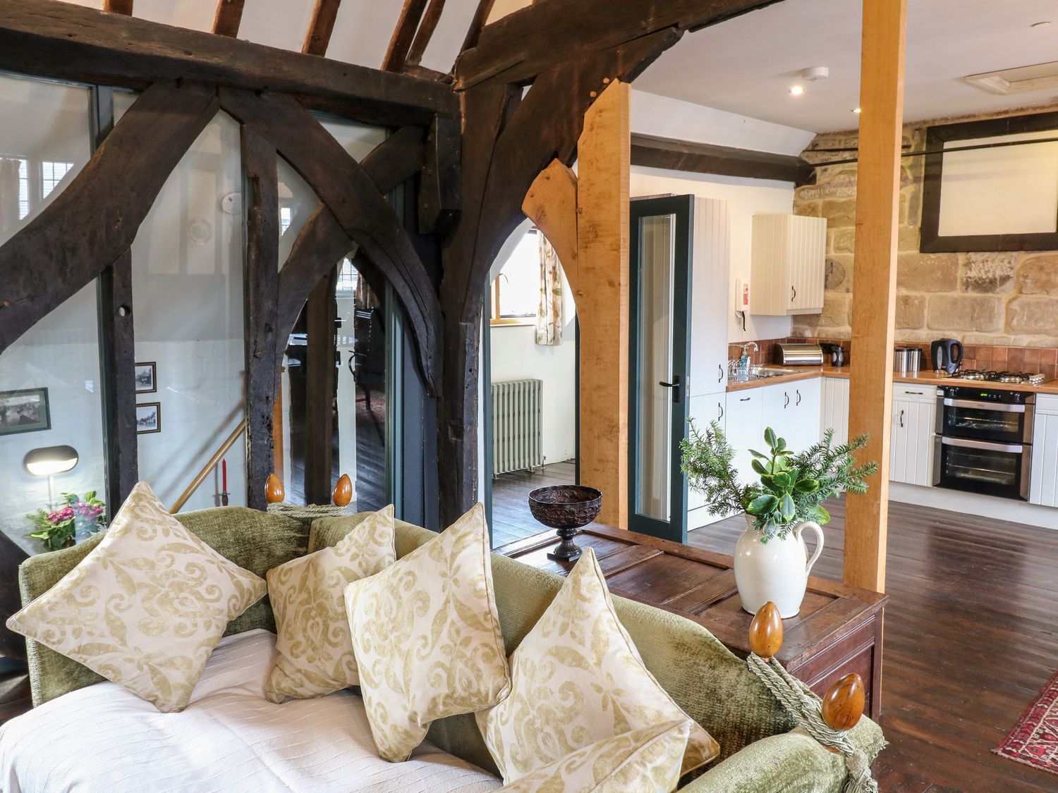 Porter's Lodge, Heart of England